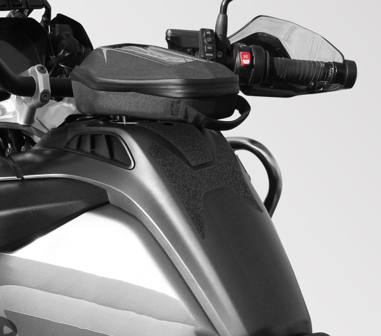Wolfline Motorcycle Anti Slip Tank Pad Stickers Side Gas Tank Pad Knee Grip Decals Protection For BMW R1200GS R1250GS R1200 R1250 GS R 1200 1250 GS 2013 2014 2015 2016 2017 2018 2019 2020 2021 2022